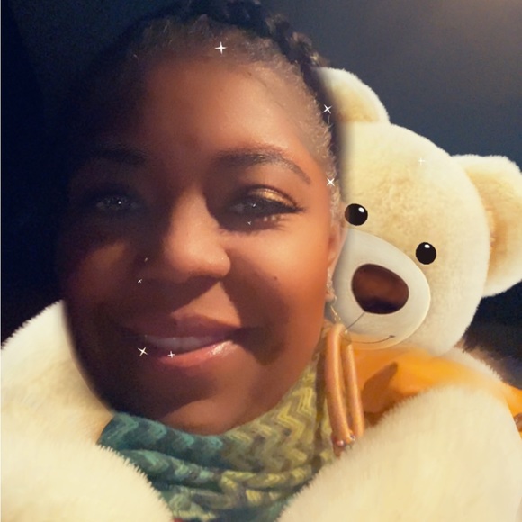 Meet your Posher, Earlisha - Picture 8 of 8